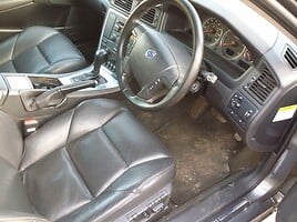 Volvo V70 II 2006 y parts