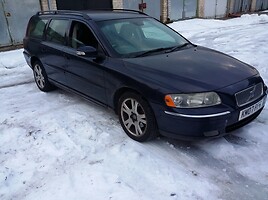 Volvo V70 II 2006 y parts