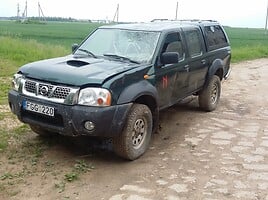 Nissan Navara Visureigis / Krosoveris 2003