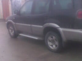 Nissan Terrano II 2001 m dalys