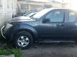 Nissan Navara 126kw 2006 m dalys