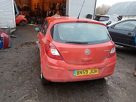 Opel Corsa D 2009 y parts