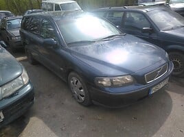 Volvo V70 2002 y parts