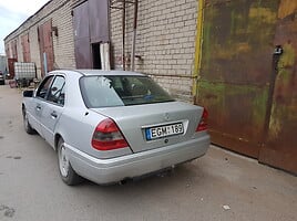 Mercedes-Benz C 220 W202 2.2 DYZELIS 70 KW  1995 г запчясти