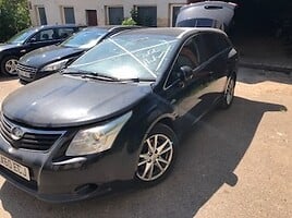 Toyota Avensis III 2011 y parts