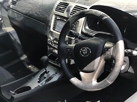 Toyota Avensis III 2011 y parts