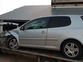 Volkswagen Golf V 2004 г запчясти