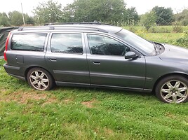 Volvo V70 II 2002 m dalys