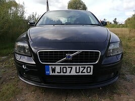 Volvo S40 II 2008 y parts