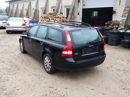 Volvo V50 2006 y parts