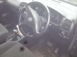 Opel Zafira A 2003 m dalys