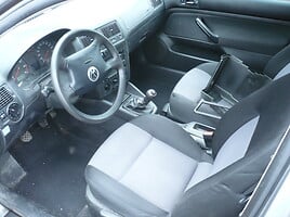 Volkswagen Golf IV 2000 y parts