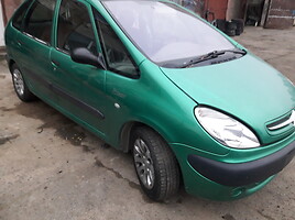 Citroen Xsara Picasso 2000 y parts