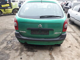 Citroen Xsara Picasso 2000 y parts