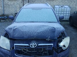 Toyota Avensis II 2006 y parts