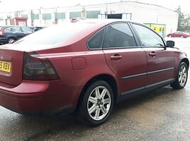 Volvo S40 II 2005 y parts