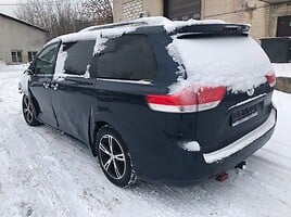 Toyota Sienna 2012 m dalys