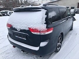 Toyota Sienna 2012 m dalys