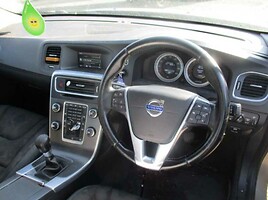 Volvo S60 II 2013 y parts