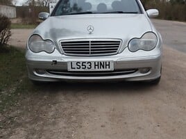 Mercedes-Benz C 270 W203 CDI 2003 y parts