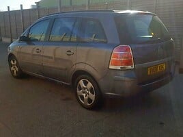 Opel Zafira B 2007 m dalys