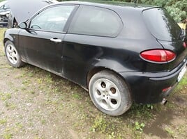 Alfa Romeo 147 2002 m dalys