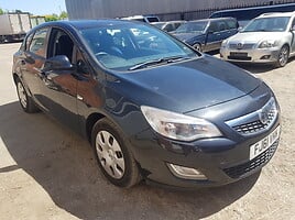 Opel Astra IV 2011 г запчясти