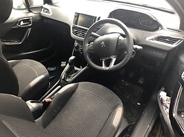 Peugeot 208 2015 y parts