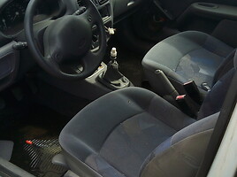 Renault Clio 2000 г запчясти