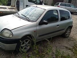 Renault Clio 2000 г запчясти