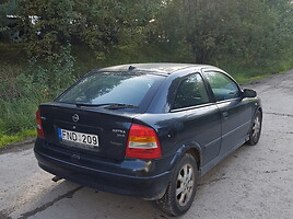 Opel Astra 2000 m dalys