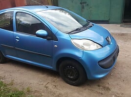 Peugeot 107 1.0i AUTOMAT 4d zydr 2007 г запчясти