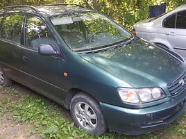 Toyota Picnic 2000 г запчясти