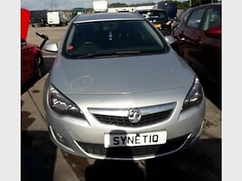 Opel Astra IV 2011 y parts