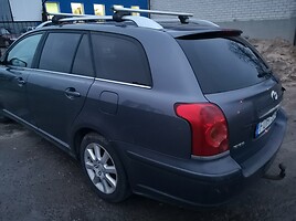 Toyota Avensis 2005 m dalys