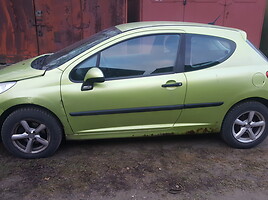 Peugeot 207 1.4i KFU 2006 г запчясти