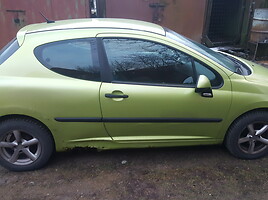 Peugeot 207 1.4i KFU 2006 г запчясти