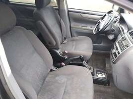 Toyota Avensis Verso 2002 m dalys