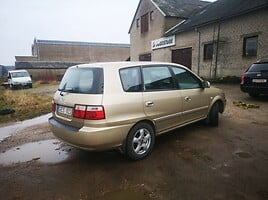 Kia Carens 2004 m dalys