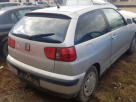 Seat Ibiza II FL 2000 г запчясти