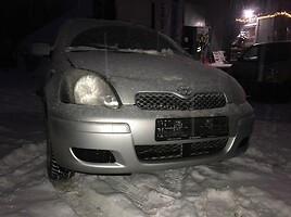 Toyota Yaris I D4D 2005 г запчясти