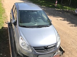 Opel Corsa D 2009 y parts