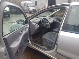 Nissan Almera Tino 2005 m dalys