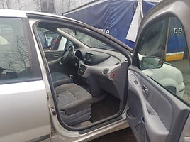 Nissan Almera Tino 2005 m dalys