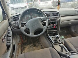 Subaru Outback 2001 m dalys