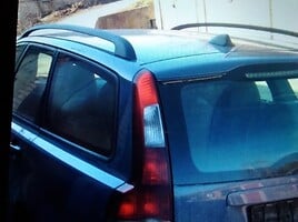 Volvo V50 2005 y parts