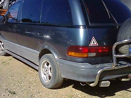 Toyota Previa 1994 y parts