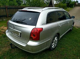 Toyota Avensis 2006 y parts