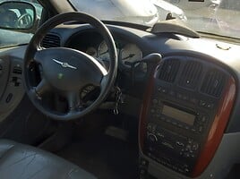 Chrysler Grand Voyager 2004 y parts