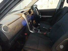 Suzuki Grand Vitara 2009 г запчясти